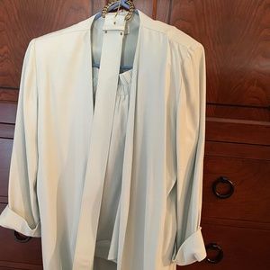 Mint green 3-piece short set, size 8